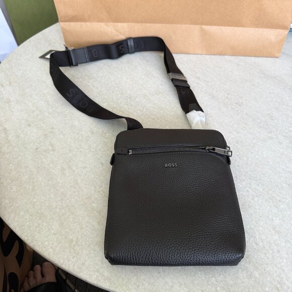 HUGO BOSS Morval_S All Leather Zip Env_O Bag 50517985 Black - Picture 10 of 16